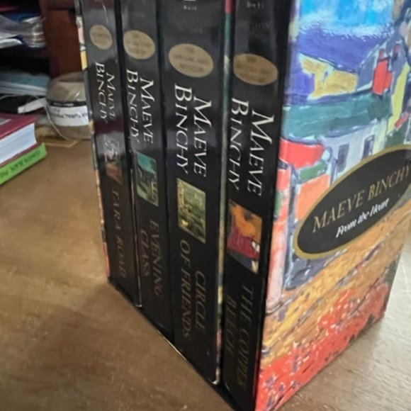 Boxed Set Maeve Binchy paperback book in excellent condition - Picture 9 of 9